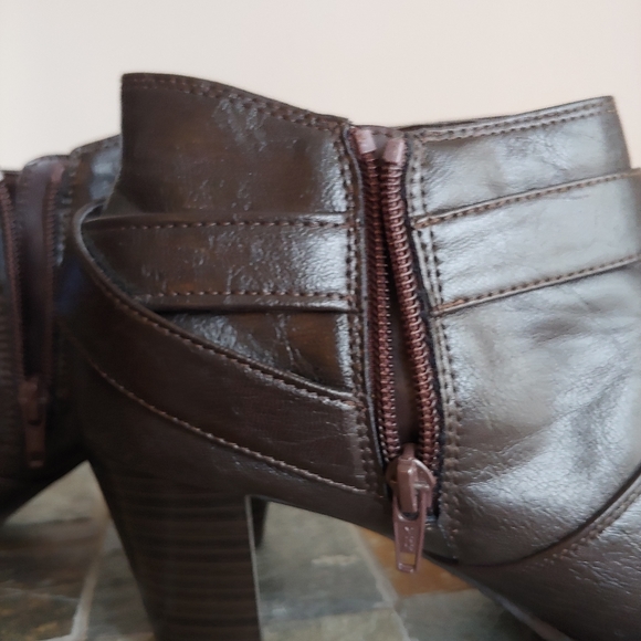 Booties - Picture 4 of 7